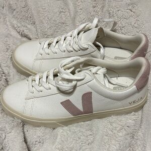 Veja Women's Cream and Pink Sneakers